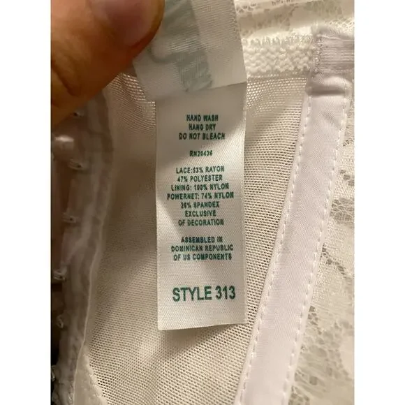 Carnival Vintage Lace White Bride Lingerie size 32C - Picture 7 of 7